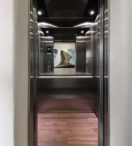 202 Walk The Center 1bdrm 2bath Ac