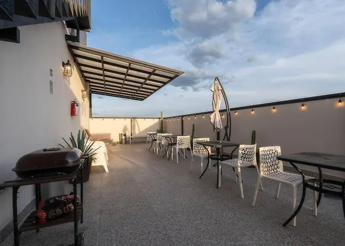 202 Walk The Center 1bdrm 2bath Ac Apartment