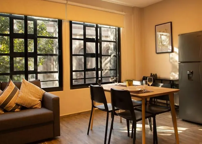 Apartment 202 Walk The Center 1bdrm 2bath Ac *
