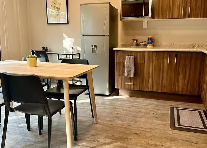 202 Walk The Center 1bdrm 2bath Ac Apartment *